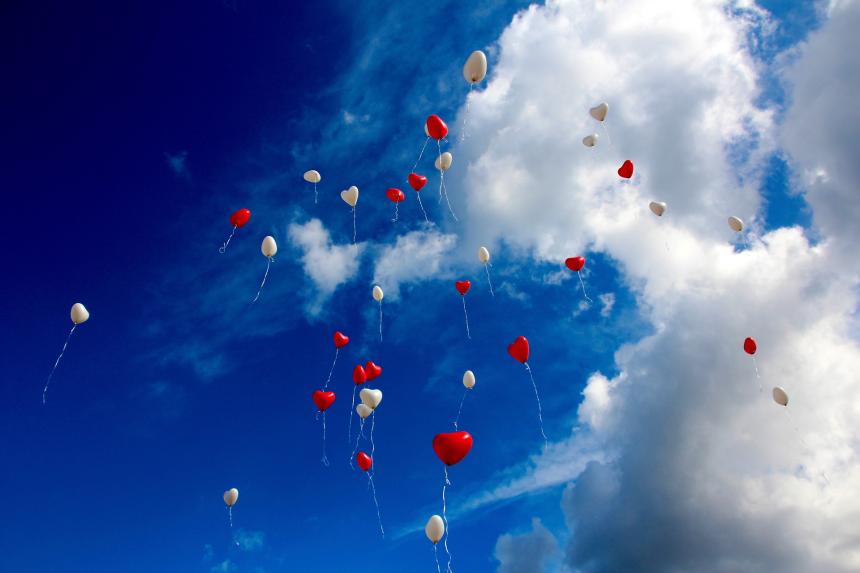 https://www.apg29.nu/bild/ballonger-9670.jpg - Uppryckandet och Jesu terkomst